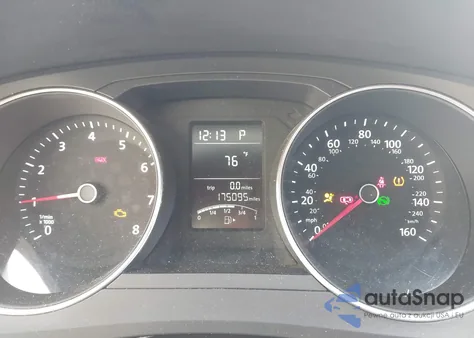 2015 Volkswagen Jetta 1.8T Se z USA, uszkodzony, nr VIN 3VWD07AJXFM278084